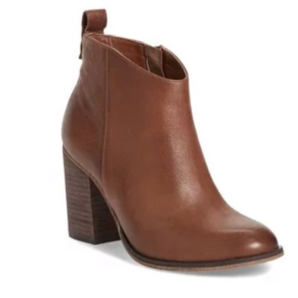FALL/WINTER BOOTS! Leather Booties! NEW!